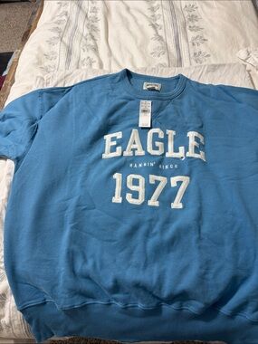 American Eagle Outfitters Blue Crewneck Sweatshirt with White Applique